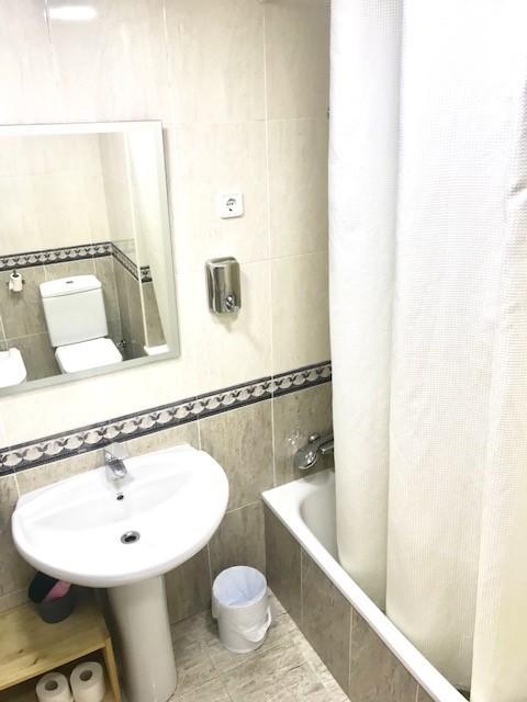 Hostal 바달로나 외부 사진