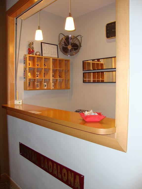 Hostal 바달로나 외부 사진